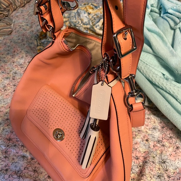 Coach purse and wallet. - Picture 8 of 11